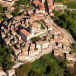 im borgo di torrebruna visto dall'alto