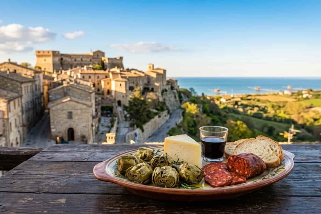 Non solo Trabocchi: 3 esperienze autentiche per vivere l'Abruzzo più vero tra sapori locali e borghi d'arte.