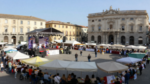 Pescara, Notte dei Saldi: appuntamento l'11 luglio in città