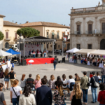 San Giovanni Teatino, inaugurazione di ROSA: abbigliamento donna