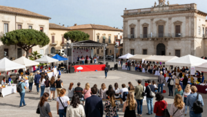San Giovanni Teatino, inaugurazione di ROSA: abbigliamento donna